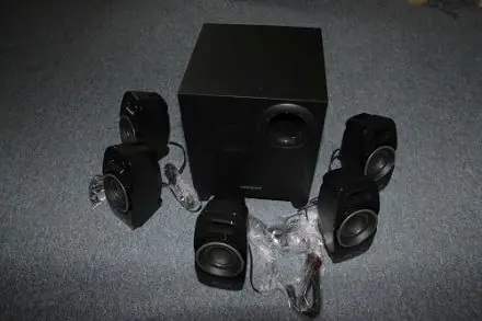 Test głośników firmy CREATIVE model A550