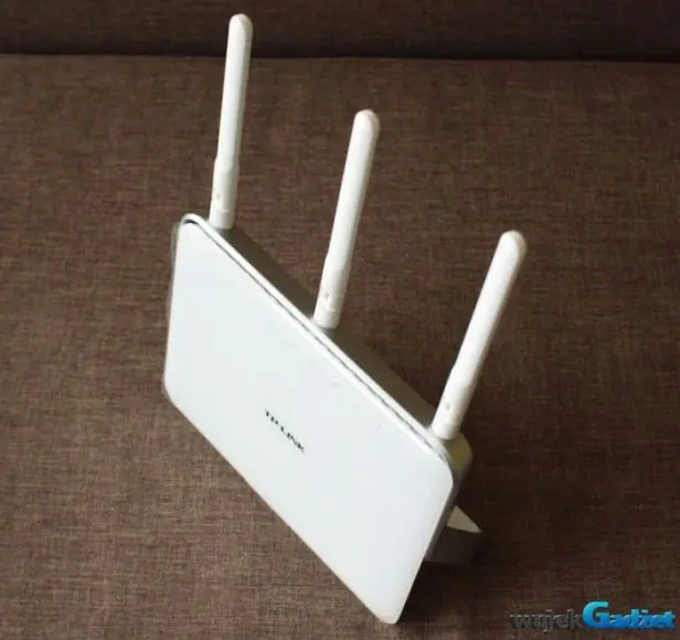 TP-LINK_Archer_C9_3