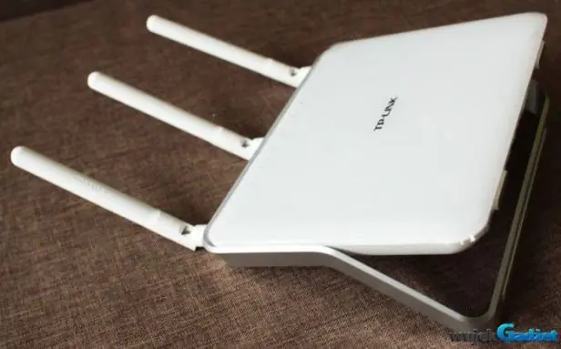 TP-LINK_Archer_C9_6