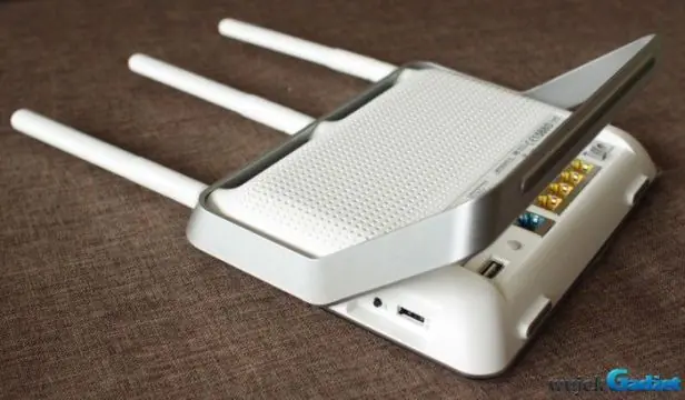 TP-LINK_Archer_C9_8