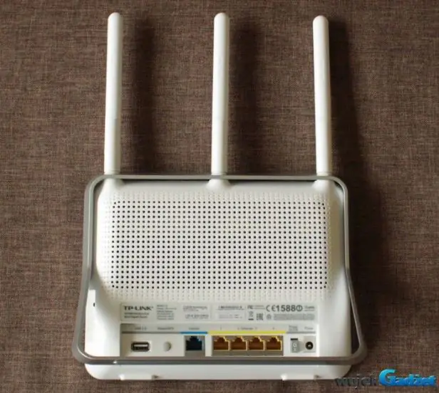 TP-LINK_Archer_C9_9