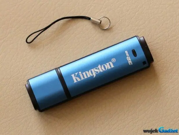 Kingston_Data_Traveler_Vault_Privacy_30_11