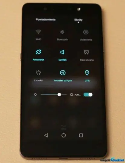 Honor_7_13