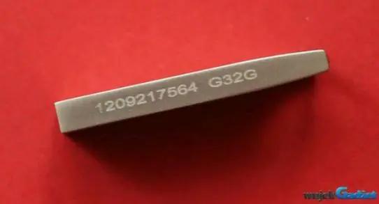 ADATA_UV210_USB_FLASH_DRIVE_32GB_7