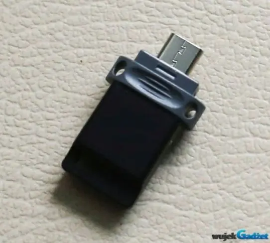 Verbatim_Dual_USB_Drive_16GB_3