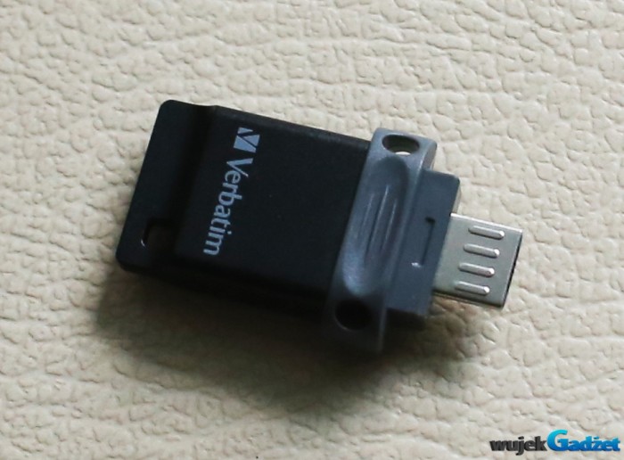 Verbatim_Dual_USB_Drive_16GB_4