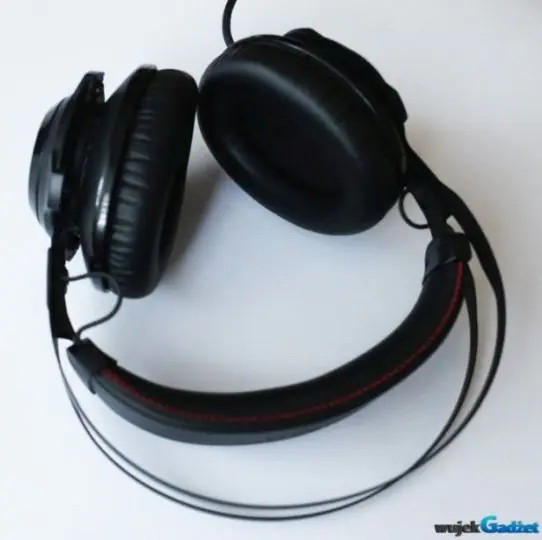 Kingston_HyperX_Cloud_Revolver_13