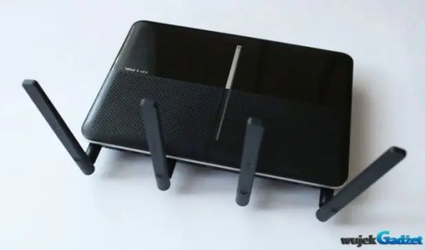 TP-LINK_Archer_C2600_13