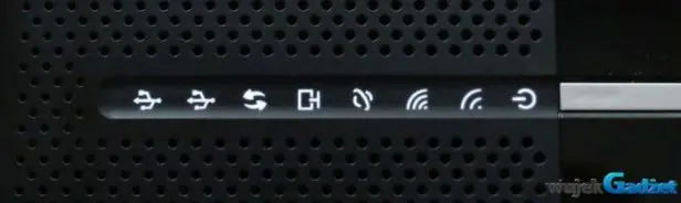 TP-LINK_Archer_C2600_14