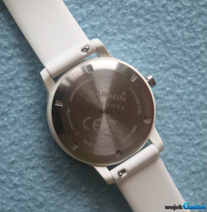 garmin_vivomove_3
