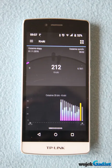 garmin_vivomove_9