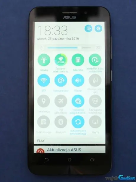 asus_zenfone_max_12
