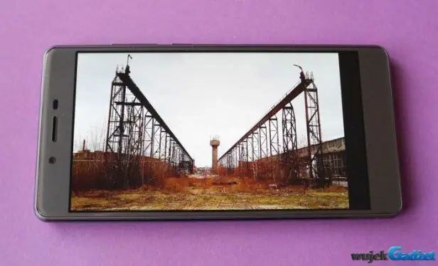 Archos_55_Cobalt_Plus_21
