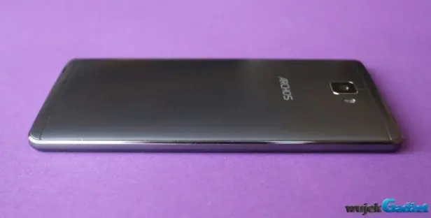 Archos_55_Cobalt_Plus_7