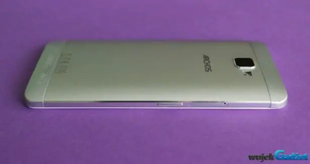 Archos_Diamond_Plus_7