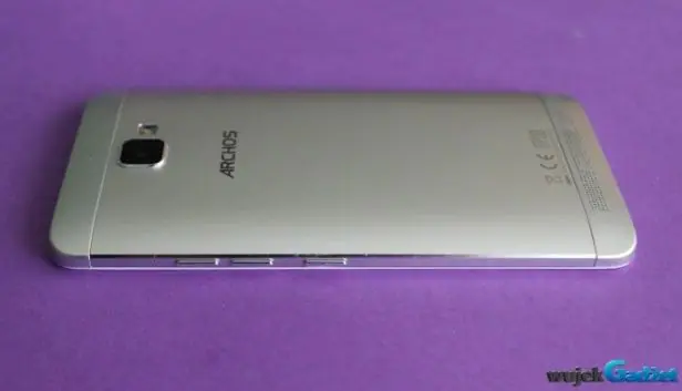 Archos_Diamond_Plus_9