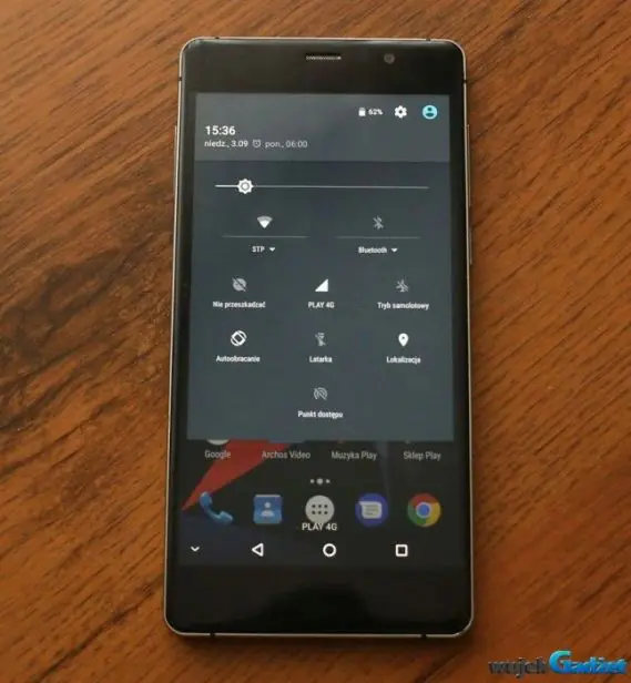 Archos_55_Diamond_Selfie_11
