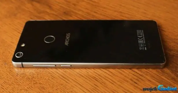 Archos_55_Diamond_Selfie_6