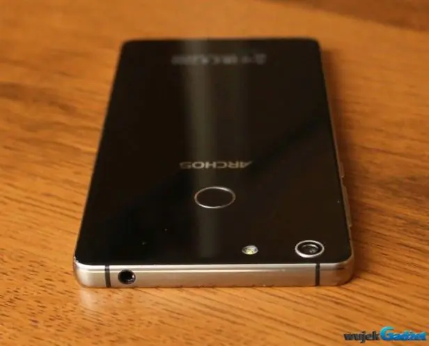 Archos_55_Diamond_Selfie_8