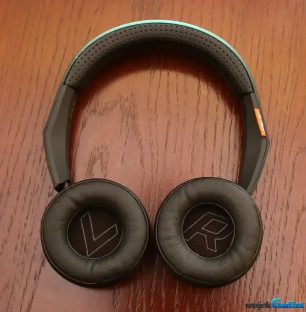 Plantronics_BacBeat_Fit_500_10