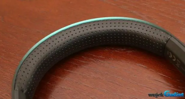 Plantronics_BacBeat_Fit_500_4