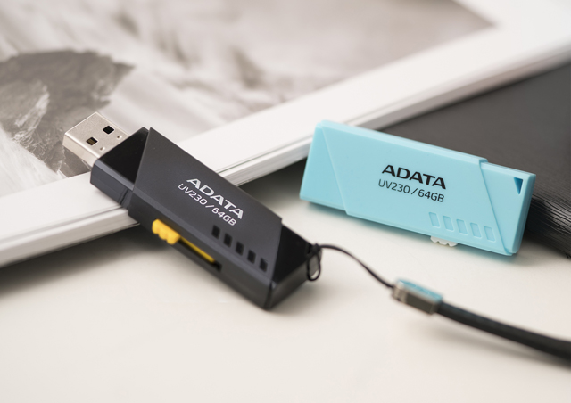 ADATA UV230 i UV330 – uniwersalne pendrive’y z wysuwanym złączem USB