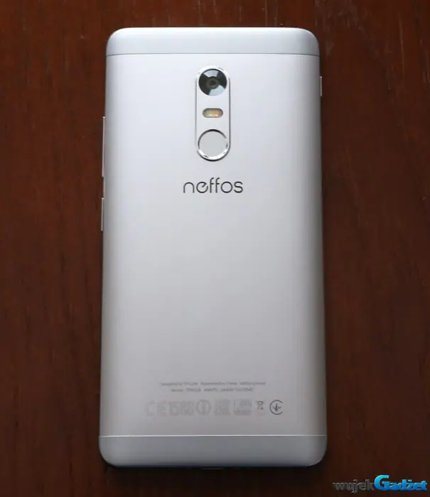 NeffosX1Max_11