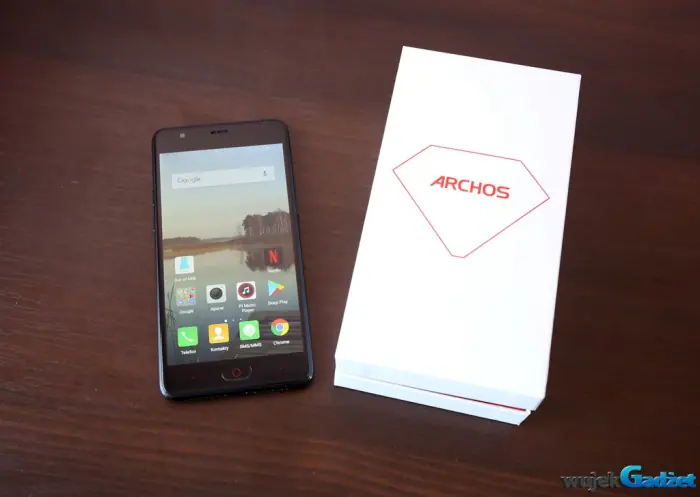 Archos Diamond Gamma – nowy smartfon ze średniej półki