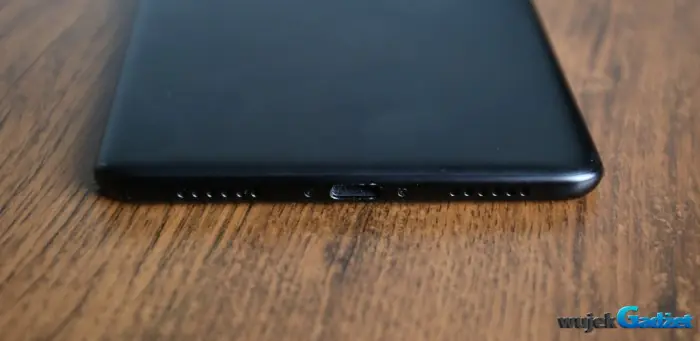 Xiaomi_Mi_Max_2_15