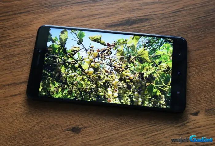 Xiaomi_Mi_Max_2_8