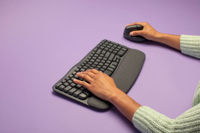 Nowa klawiatura ergonomiczna Wave Keys – dla komfortu pracy i dobrego samopoczucia użytkowników