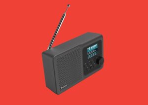 Radio Hama DR5BT to idealny sprzęt do cieszenia się audycjami czy muzyką w tle.