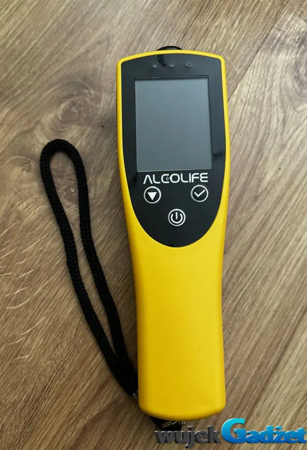 Recenzja alkomatu ALCOLIFE F9 – Profesjonalizm w kompaktowej formie