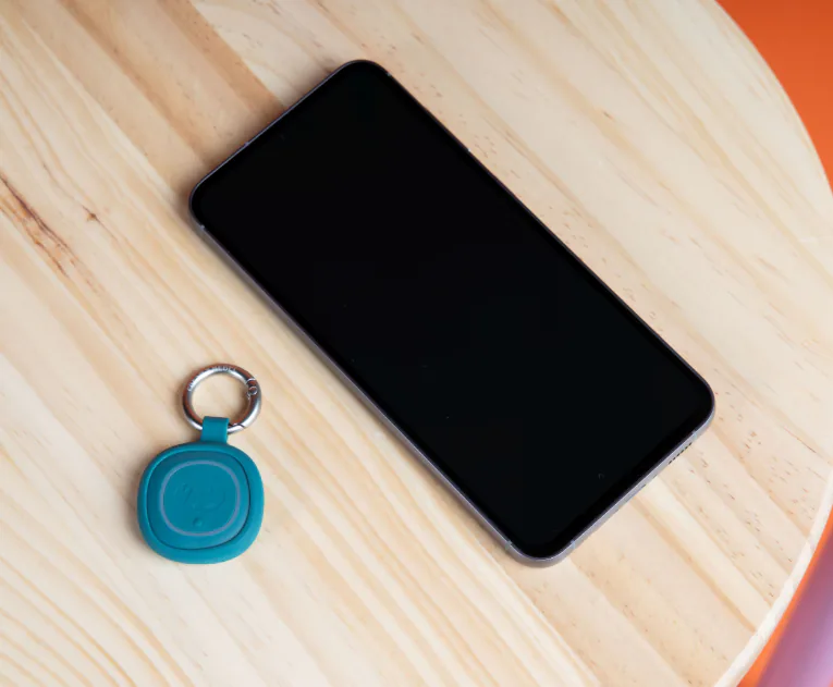 Oto lokalizator Bluetooth Fresh 'n Rebel Smart Finder 2 dla iOS oraz Androida